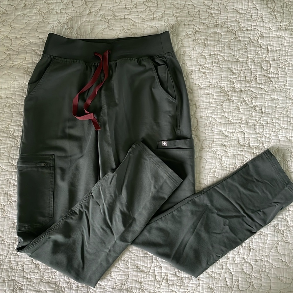 Figs yola high waisted scrub pants